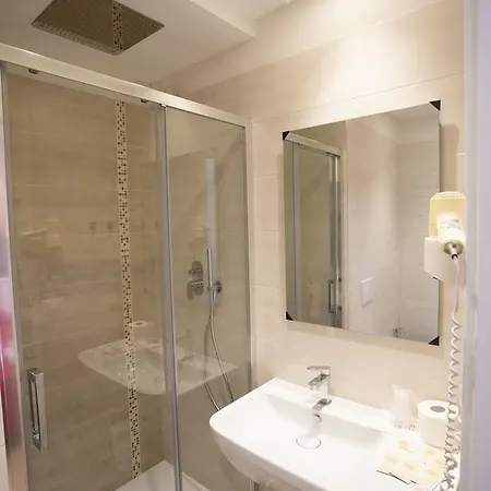 ホテル ラーニョ ドーロ